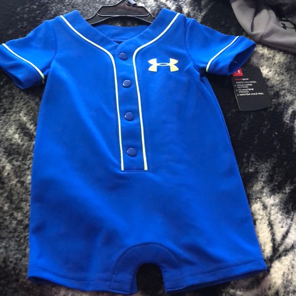 Under Armour Other - Nwt smoke-pet free home